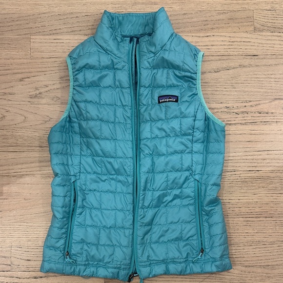 Patagonia Jackets & Blazers - Patagonia Aqua Quilted Vest